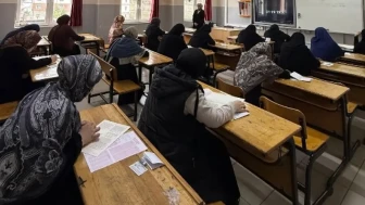 Rize’de Umre Ödüllü Gençlik Bilgi Yarışmasına Yoğun İlgi