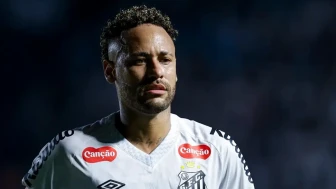Neymar'dan Şok Edici An: Takım Arkadaşına Tokat Attı!