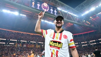 Mertens Ailesi, RAMS Park'taki Heyecan Dolu Anlara Dönüyor!