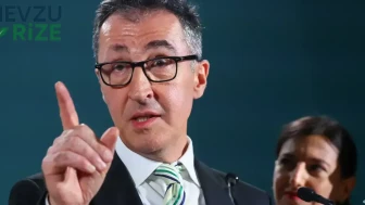 Cem Özdemir: Türkiye Kökenli İlk Eyalet Başbakanı Kimdir?