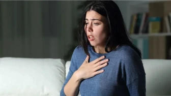 Astım Krizi Nedir? Nefes Darlığıyla Başa Çıkmanın Yolları ve Tedavi Seçenekleri