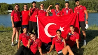 Rizeli kano sporcuları Bratislava'da madalyaları topladı, Türkiye'ye gurur yaşattı!