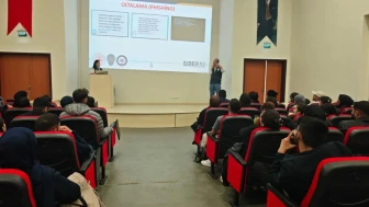 Kafkas Üniversitesi'nde Siber Güvenlik Bilgilendirme Semineri Düzenlendi