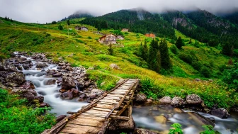 Rize’de Gezilecek 25 Yer: Yaylalar, Şelaleler ve Gizli Kalmış Doğa Harikaları
