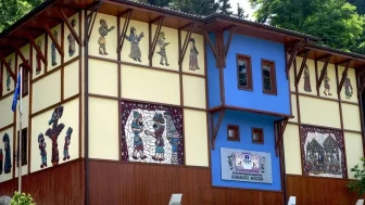 Karagöz Müzesi nerede?Karagöz Müzesi'ne nasıl gidilir?