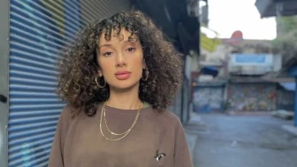 Mustafa Sandal'ın Mela Bedel ile Olan Diyaloğu: Kim Bu Mela Bedel? Yaşı ve Kökeni Nedir?