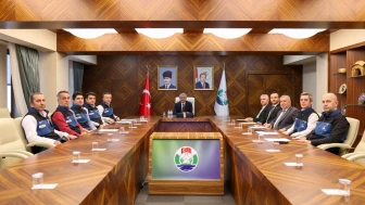 Rize'de Valilik Toplantısı: Kamu Hizmetleri için Gündem Değerlendirildi