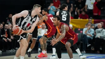 Galatasaray, Beşiktaş'ı 78-75 yenerek çeyrek final serisinde durumu 1-1 yaptı