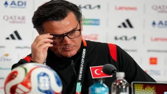 Montella'dan Avustralya Maçı Öncesi Kötü Haber! 3 Yıldız İçin Şüphe Var