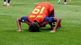 Lamine Yamal, secdeli gol sevinciyle sosyal medya kullanıcılarının hedefi oldu!