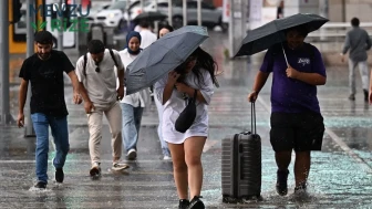 Meteoroloji'den Çifte Uyarı! Kıyılarda Yaz, İç Kesimlerde Sağanak Etkili Olacak