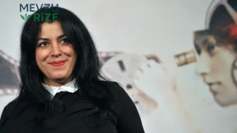 İran Devrimi'ni Dünyaya Çizen Kalem Sustu