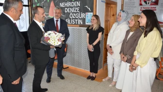 İspir'de Karne Sevinci: Kaymakam Poçanoğlu Öğrencilerin Heyecanına Ortak Oldu