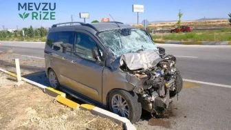 Karaman'da Trafik Kazası: Hafif Ticari Araçla Kamyonet Çarpıştı, 1 Kişi Yaralandı