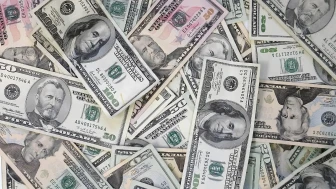 Faiz Endişeleri Piyasaları Etkisi Altına Aldı: Dolar 13 Ayın En Yüksek Seviyesine Ulaştı