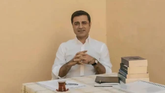 Selahattin Demirtaş: "Erdoğan, kayyum ve butlan gibi yollara başvuranlara fırsat tanımamalı"