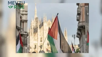 Milano'da Cesur Bir Eylem: Filistin Bayrağını Temsil Eden Paraşütle Duomo Katedrali'nden Atlantı!