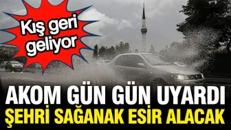 AKOM'dan Uyarı: Gök Gürültülü Sağanak Yağmur Geliyor, 12 Kg Yağış Bekleniyor!