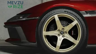 Geleneksel Sürüş Keyfini Yaşatacak Yenilik: Ferrari, V12 Motor ve Manuel Şanzımanla Donatılmış Yeni Modelini Salona Sunuyor!