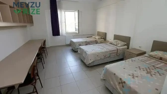 Öğrencilere yüksek fiyatlarla sunulan yurtlar hangi şehirlerde bulunuyor?