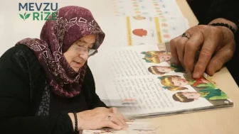 70 Yaşında Okuma Yazma Öğrenerek Hayalini Gerçekleştiren Örnek Bir İsim!