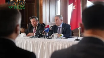 Hulusi Akar'dan BAE'nin S-400 füzeleri hakkındaki iddialarına yanıt: Sorun çok yakında çözülecek!