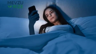 Zihin Gelişimi ve Ruh Sağlığı İçin Tehlike: Ekran Bağımlılığına Yenik Düşen Gençlerde 'Gece Kaydırması' Sorunu!