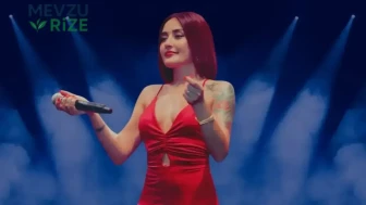 Melek Mosso'dan sosyal medya linçine tokat gibi yanıt: "Gülüp Geçiyorum!"