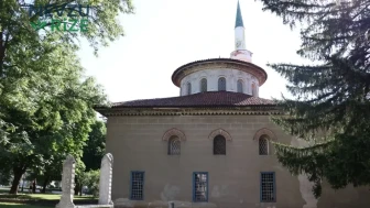 Bayraklı Camii, Bulgaristan'da Osmanlı Barok Sanatının İzlerini Taşıyor
