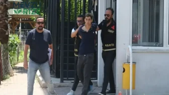Antalya'da Korkunç Olay: 'İçine Şeytan Girdi' Dediği Kardeşine İki Ablası Saldırdı