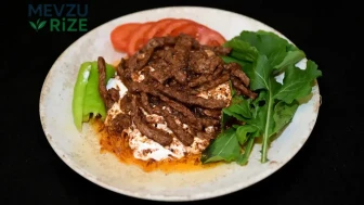 Ege'nin Nefis Tadı: Çökertme Kebabı Nasıl Yapılır?
