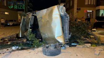 Uşak’ta Frenleri Patlayan Araç, Otoparka Dalış Yaptı!
