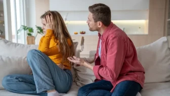İlişkilerde Manipülasyon Nedir? Nasıl Anlaşılır? Kendinizi Nasıl Koruyabilirsiniz?