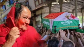 Kırmızılı Kadın Sultan Özcan: Kimdir ve Hayatta mı?