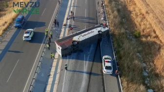 Yolcu Otobüsü Kazaya Karıştı: Sayısız Yaralı Var!