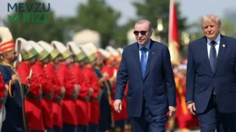 NATO Zirvesi'nde Mehter Marşı ile Tarihi Anlar Yaşandı