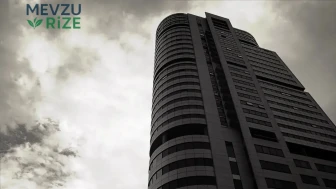32 Katlı Gökdelenin Rüzgar Gücü: Sokaklarda Kaos Yaratan Saatte 127 Kilometre Hızla Esen Rüzgar!