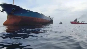 Karadeniz'de Saldırıya Uğrayan 'GAS NERO' Tankeri, Trabzon Limanı'na Demir Attı