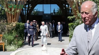 İslamofobiye Karşı Sembolik Adım: Kral 3. Charles Tarihi Bir Ziyaret Gerçekleştirdi!