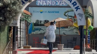 Bursa'da Aquapark'ta feci olay: 10 metrelik kaydıraktan düşen genç hastaneye kaldırıldı!