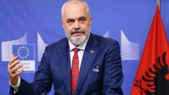 Rama kimdir? Eşi kimdir? Çocuğu kimdir? Arnavutluk Başbakanı kimdir? Edi Rama kimdir?
