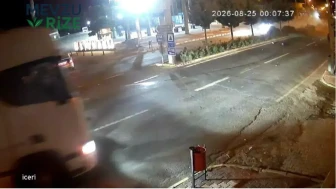 Nevşehir'de Ters Yönde Giden Araç, Tır Sürücüsü Sayesinde Kazadan Son Anda Kurtarıldı!