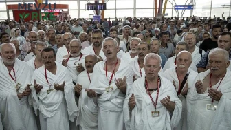 Diyanet'ten Hac Kılavuzunda Döviz Kurlarına Önemli Uyarı!