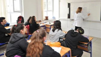 Bakan Tekin Personeli Unuttu: "Güvencesizlik Korkusuyla Yaşıyoruz"
