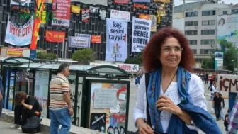 Bilgesu Erenus Hayatını Kaybetti: Ezilenlerin Sesi Olmayı Başaran Büyük Yazar Göçtü