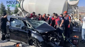 Büyük bir kaza meydana geldi: Beton Mikseri, SUV Araçla Çarpıştı!
