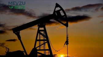 Petroldeki Hürmüz Boğazı Gerilimi: Haftayı Yüzde 4'lük Artışla Tamamlamaya Yaklaşıyor!