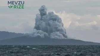 Endonezya'nın Anak Krakatau Yanardağı'nda Art Arda Patlama Olayları Yaşandı