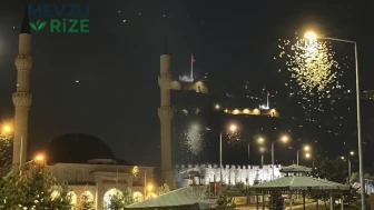 Beyaz Kelebeklerin Aynı Anda Gerçekleştirdiği Ölüm Dansı: Milyonların Gözleri Önünde!