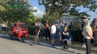 Tekirdağ'da Trafik Kazasında Triportör Devrildi: Güvenlik Kamerası Anbean Kayda Aldı!